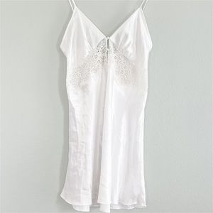 ETIENNE White Short Slip Size S